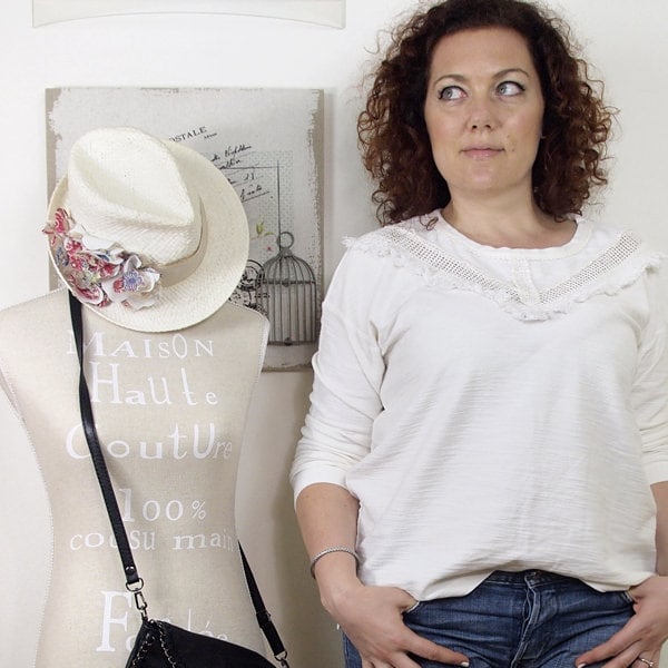 Verdementa_Blog-outfit-curvy-maglia-bianca-frange-02