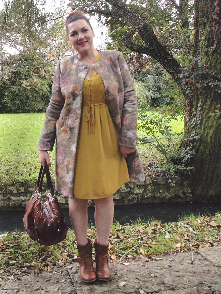VerdementaBlog_outfit-curvy-cappottino fiori-Elena-Miro-abito-giallo-H&M-curvy blogger-italiana