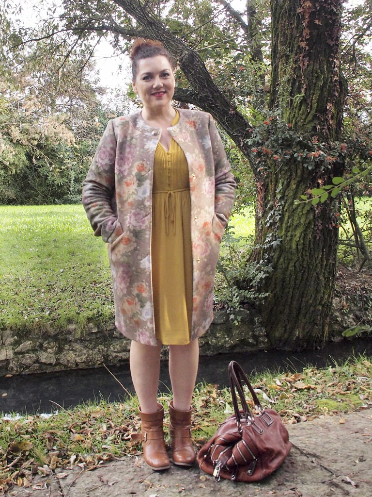 VerdementaBlog_outfit-curvy-cappottino fiori-Elena-Miro-curvy-blogger-italiana