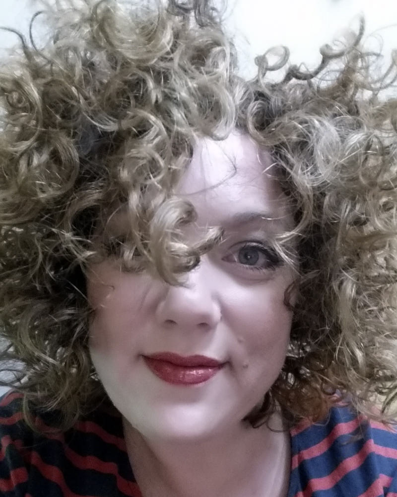 come curare-capelli-ricci-MashUp-Haircare_Rake-and-Shake-4