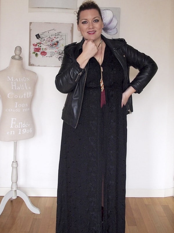 outfit curvy con abito nero lungo in stile boho di OVS Curvyglam