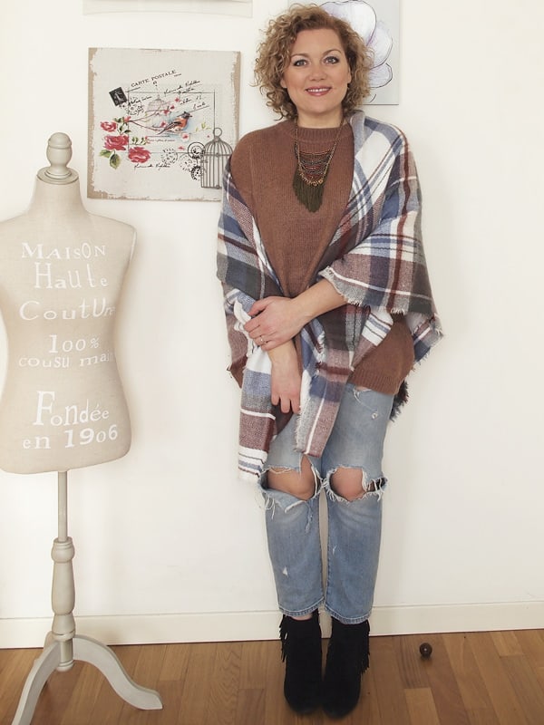 outfit curvy casual-country con collana boho tribale di Happiness Boutique