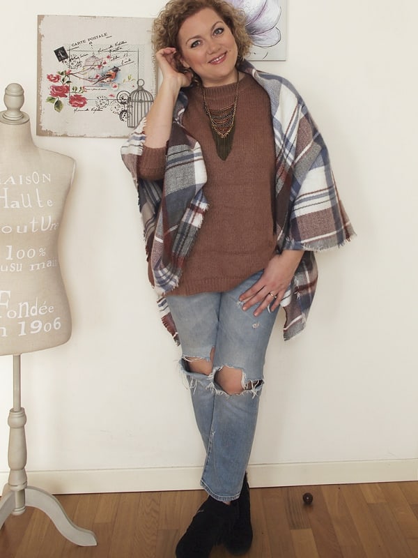 outfit curvy casual-country con collana boho tribale di Happiness Boutique