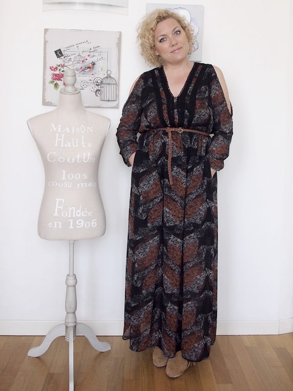 outfit curvy stile country con spalle scoperte 01