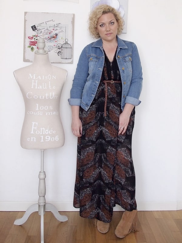 outfit curvy stile country con spalle scoperte 10